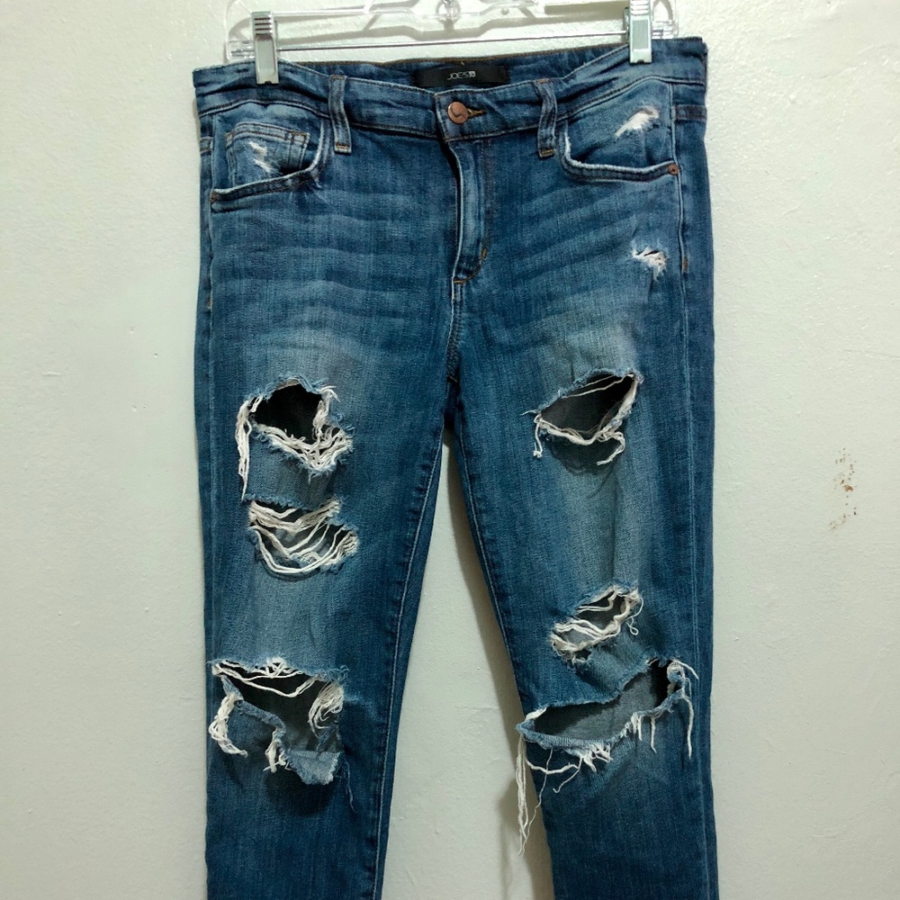 Joe's distressed boyfriend fit jeans size 27